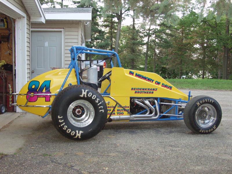 DIRT OVAL RACING CARS :: MIDGETS FOR SALE