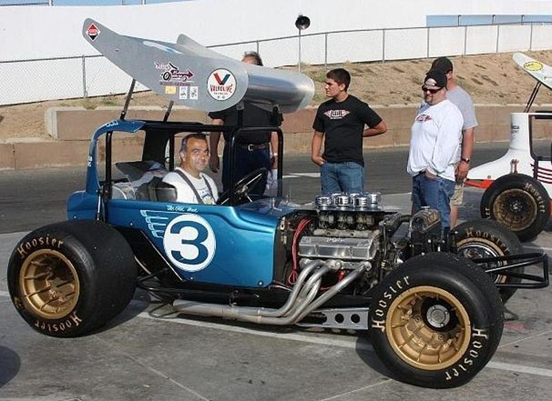 Al Pombo, a legend in hardtop & supermodified racing in California. If you wanted to be a hot dog, in the 50's & 60's, you had to beat Al Pombo.