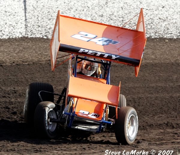 Petty Leaning'er in to turn 2 at Calistoga